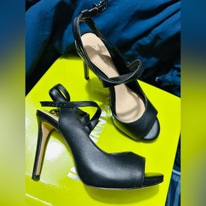 Gianni Bini, Black Heels, Size 6.5, Used Once